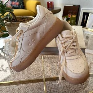 Alo recovery mode sneakers